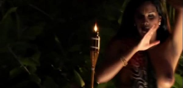 Relaxing Her Seduction With Indian Sexiness Moment